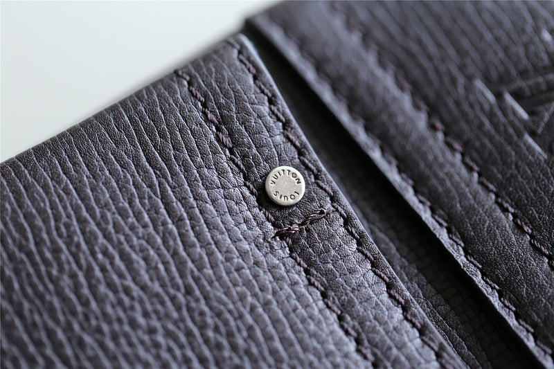Franco Shops - Louis Vuittons  - 10493