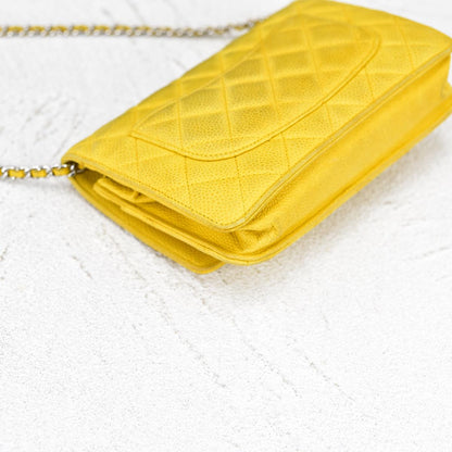 Chanel null Leather Crossbody Bag  h14371 in Fair condition