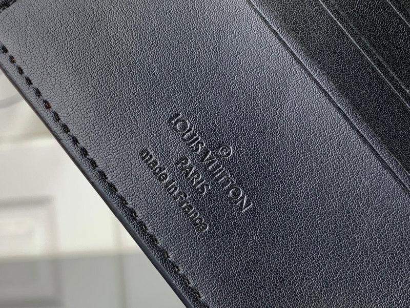 Franco Shops - Louis Vuittons  - 10853