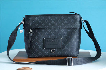 Franco Shops - Louis Vuittons  - 10398