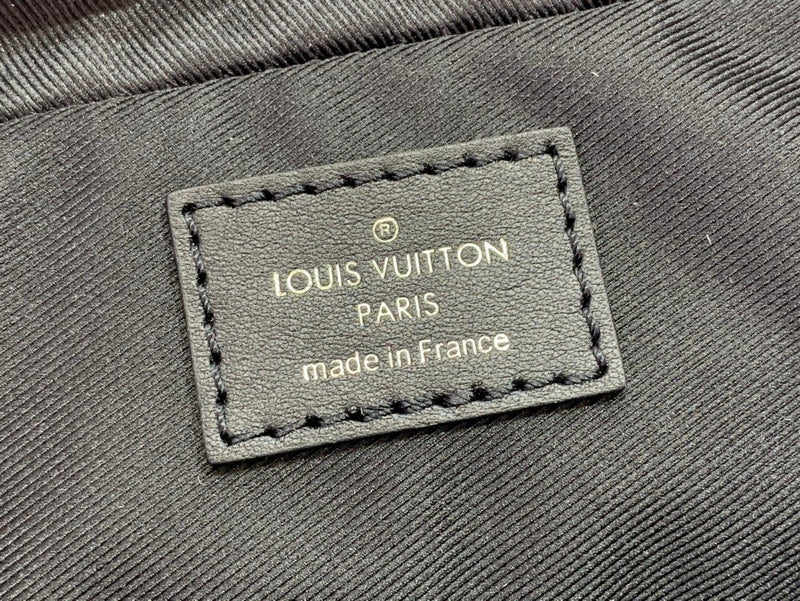 Franco Shops - Louis Vuittons  - 15815