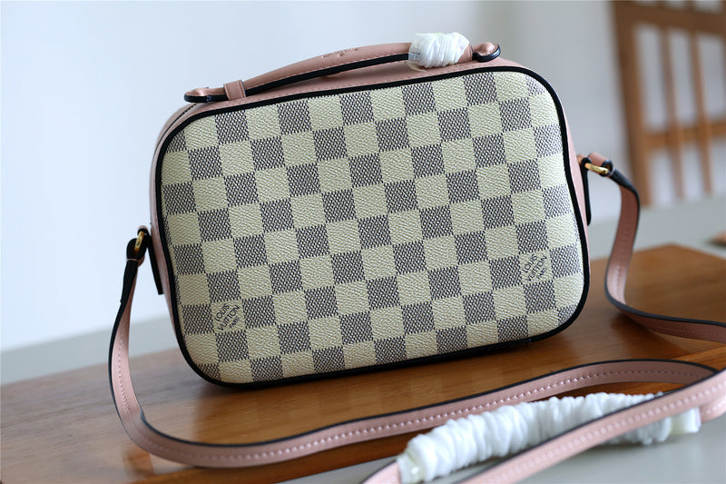 The Franco Shops - Louis Vuittons  - 7885