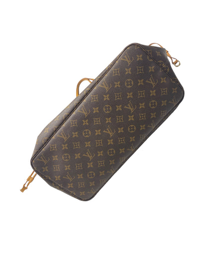 Handbag Luxury Designer By Louis Vuitton  Size: Large