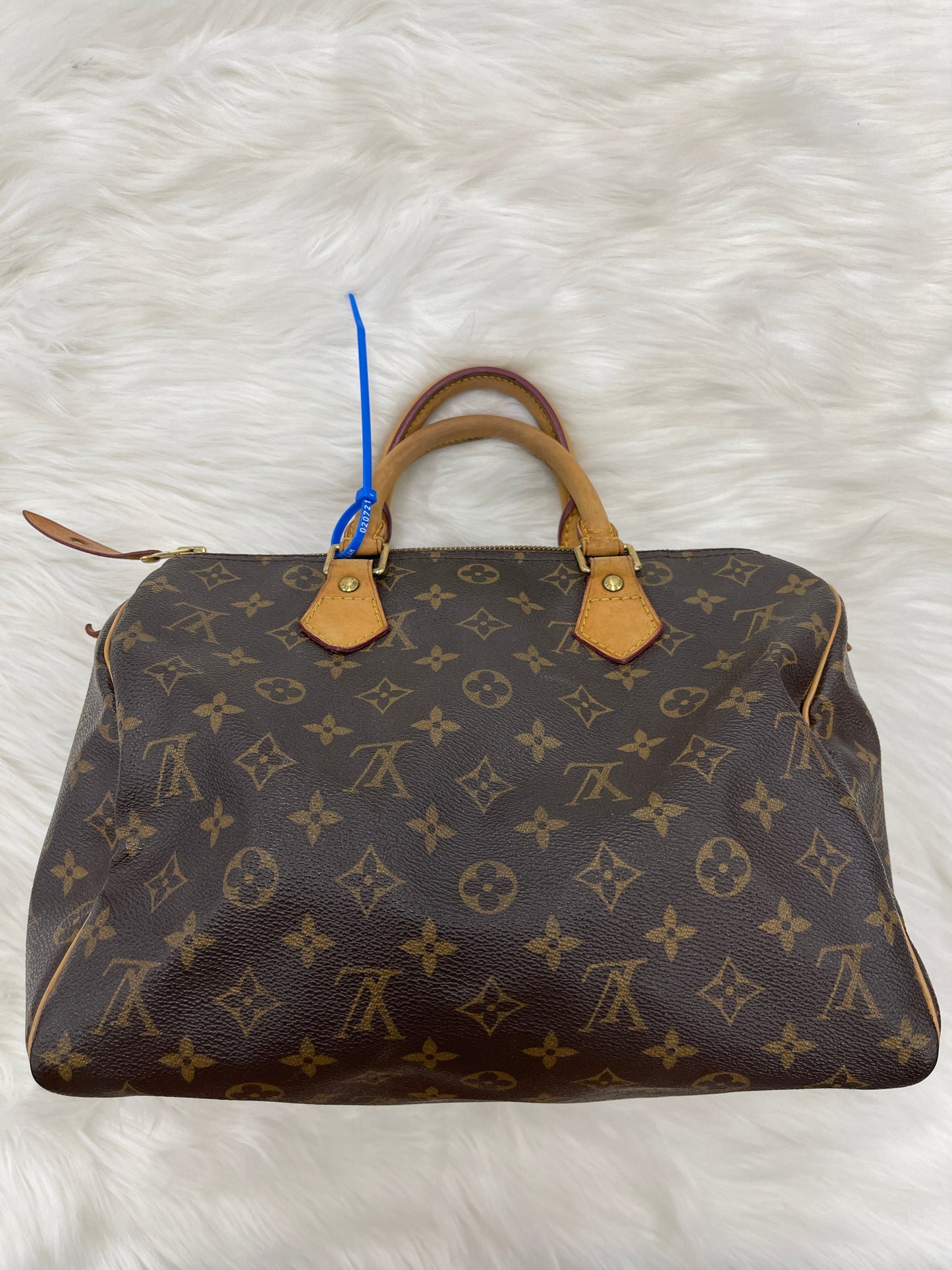 Handbag Luxury Designer By Louis Vuitton  Size: Medium