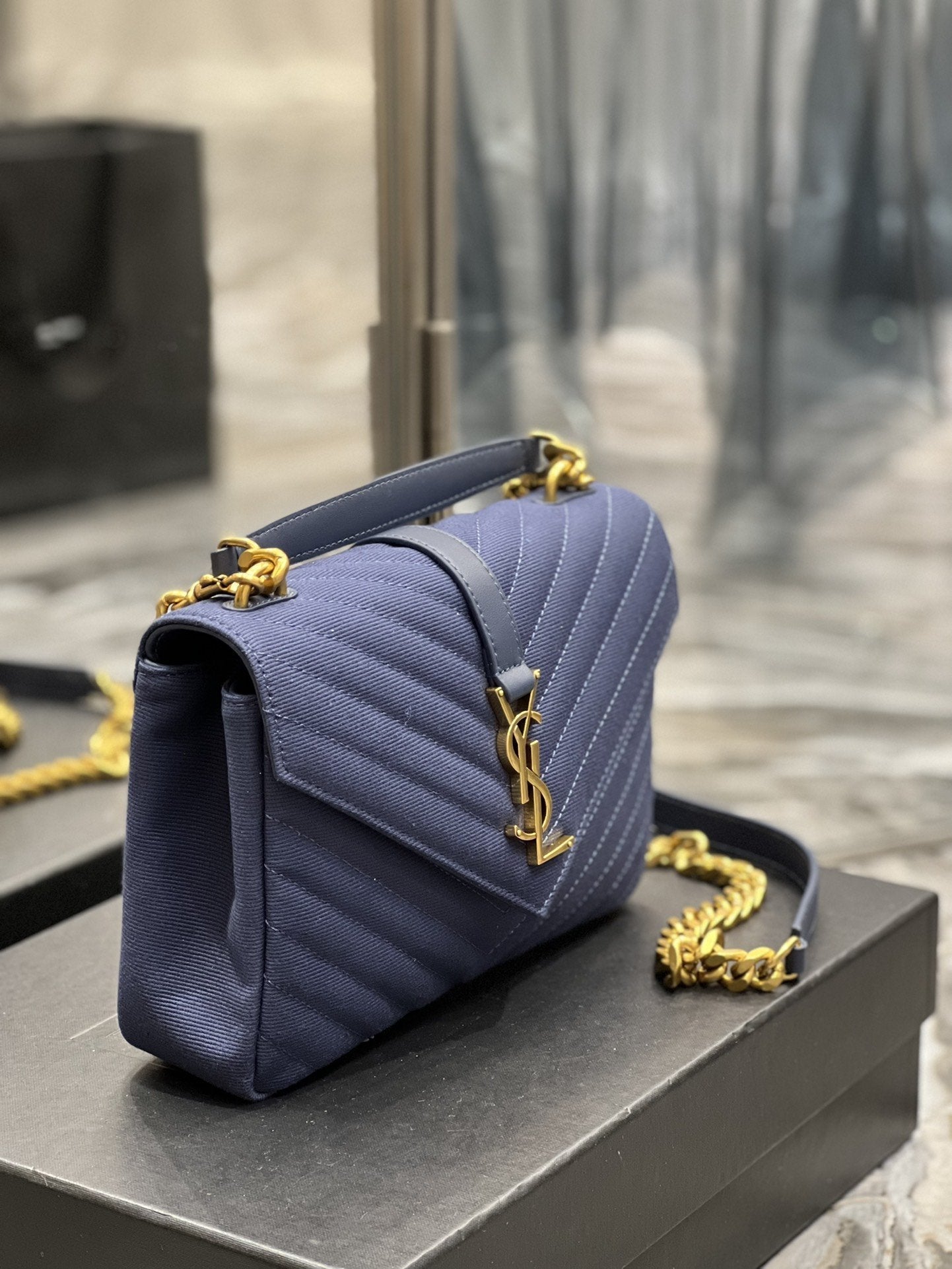 Yves Saint Laurent Envelope Medium Bag Marine