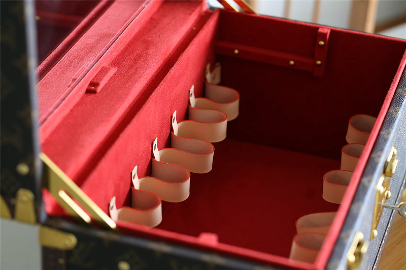 Franco Shops - Louis Vuittons  - 9521