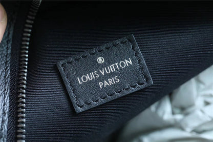 Franco Shops - Louis Vuittons  - 10398