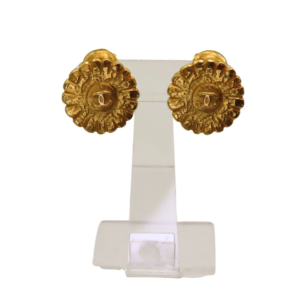 Chanel 1997 Autumn CC Flower Earrings