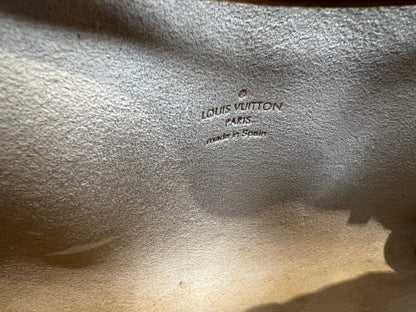 HandBag Luxury Designer By Louis Vuitton  Size: Small
