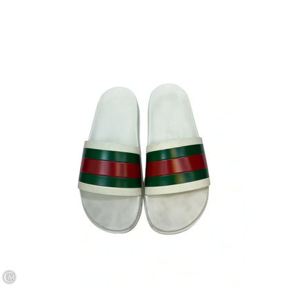 Sandals Designer By Gucci In Green & Red, Size: 9