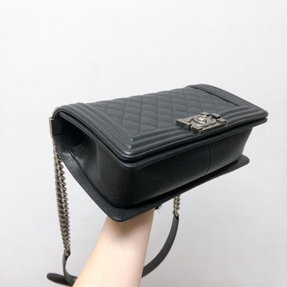 Le Boy Old Medium Caviar Black RHW