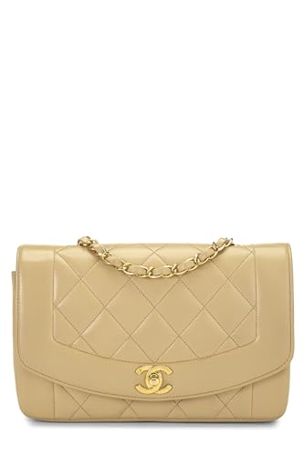 Chanel,  Beige Quilted lambskin Classic Flap Small, Beige