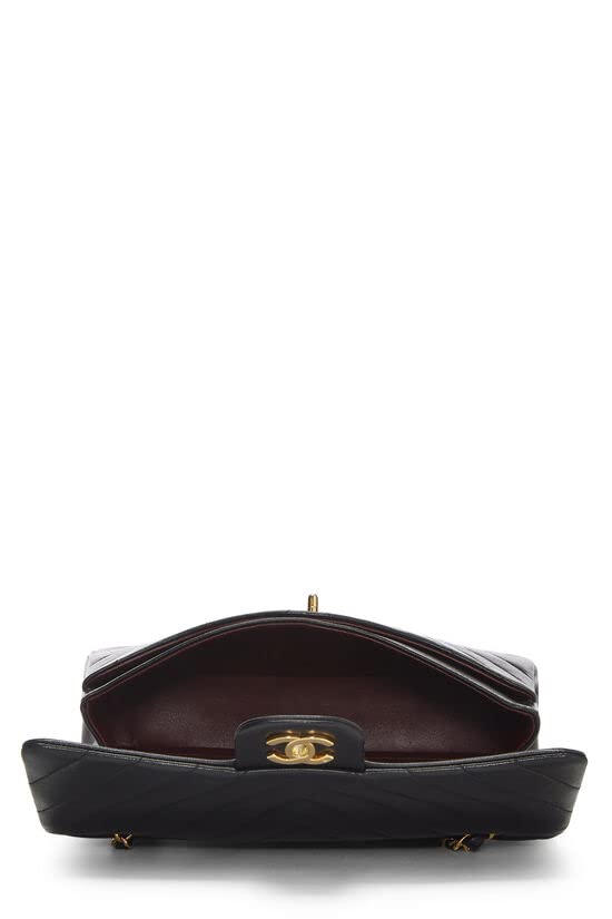 CHANEL,  Black Chevron Lambskin Classic Double Flap Medium, Black