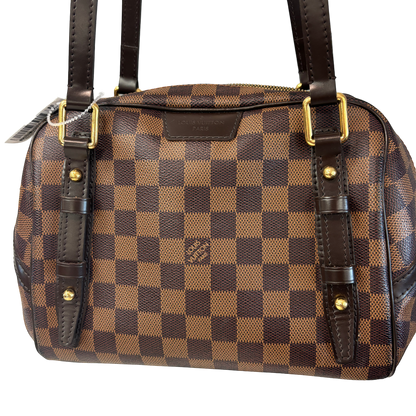 Crossbody Luxury Designer By Louis Vuitton  Size: Medium