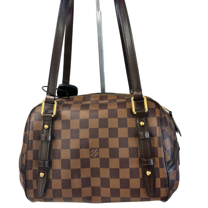 Crossbody Luxury Designer By Louis Vuitton  Size: Medium