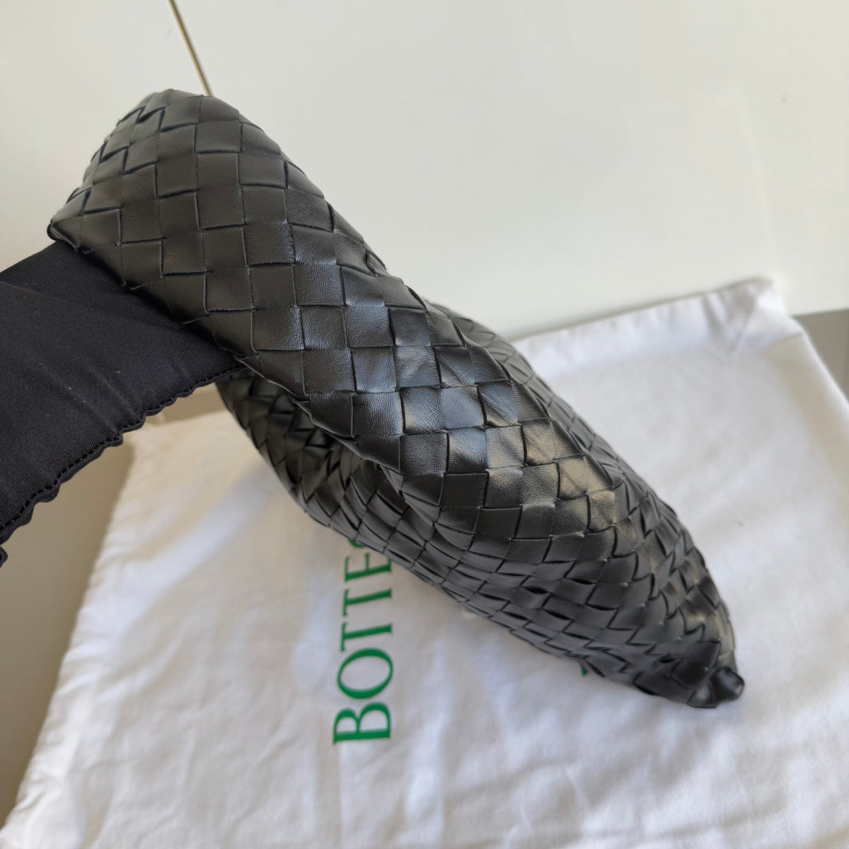 Bottega Veneta Hop Hobo Small Leather Black