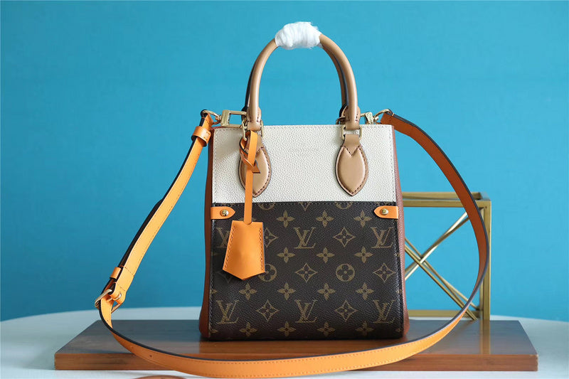 The Franco Shops - Louis Vuittons  - 7757
