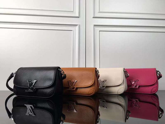 The Franco Shops - Louis Vuittons  - 12029