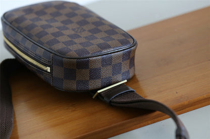 Franco Shops - Louis Vuittons  - 9392