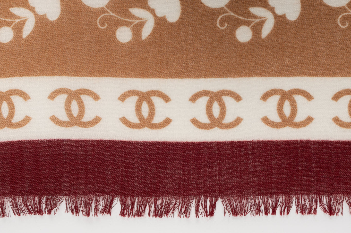 Foulard / étole en laine et cachemire Chanel