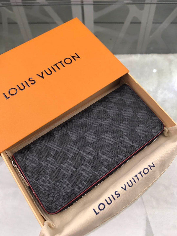 Franco Shops - Louis Vuittons  - 10859