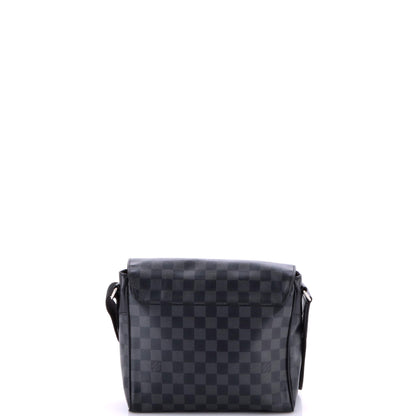 District NM Messenger Bag Damier Graphite PM