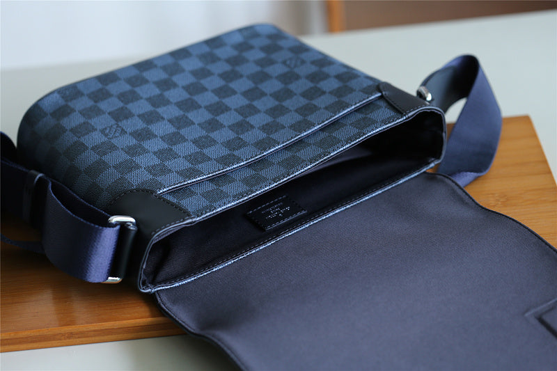 Franco Shops - Louis Vuittons  - 10412