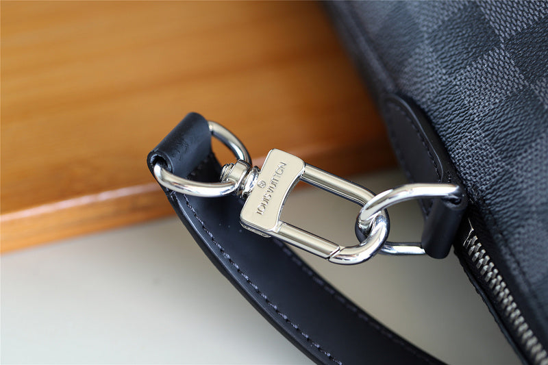 Franco Shops - Louis Vuittons  - 9852