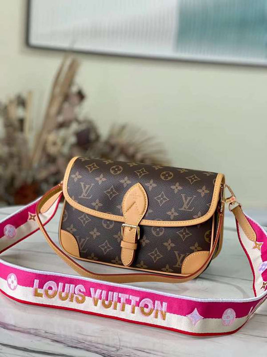 The Franco Shops - Louis Vuittons  - 12084