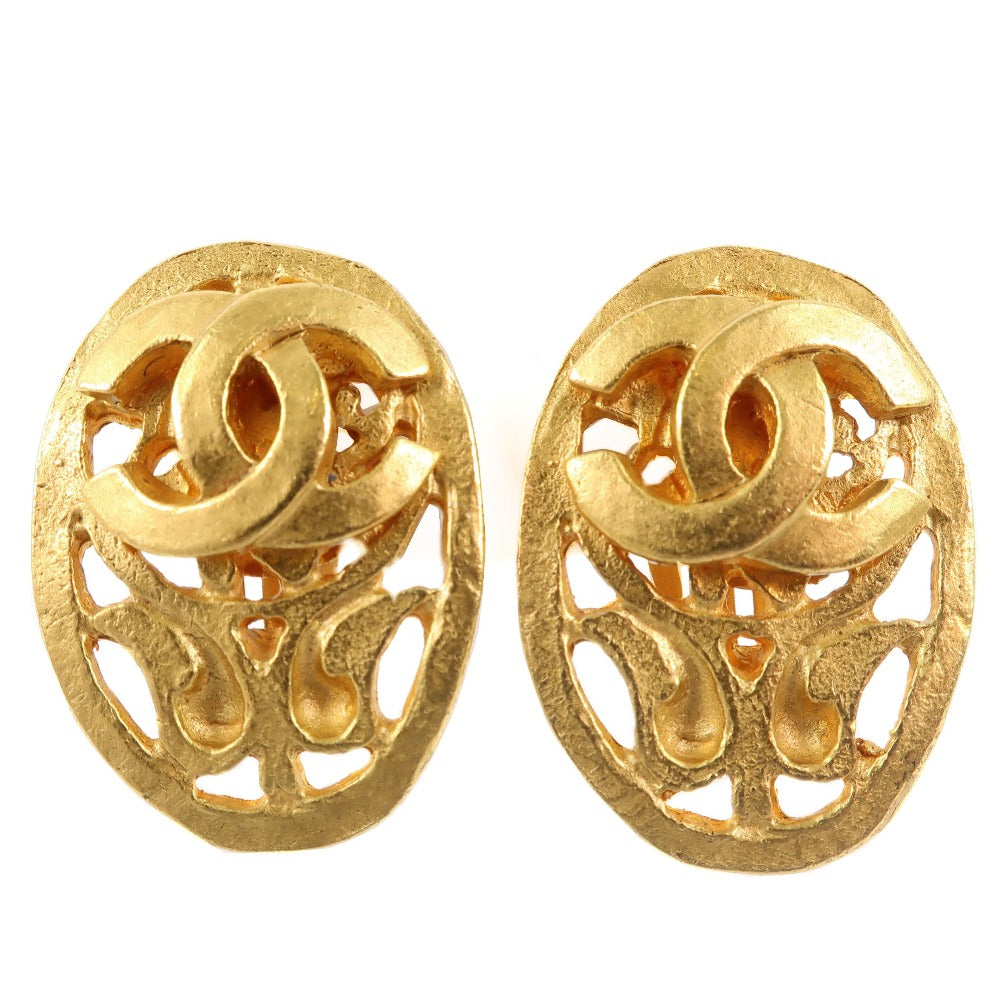 CHANEL Earring Plated Gold gold vintage Oval Women Used