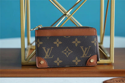 Franco Shops - Louis Vuittons  - 10785