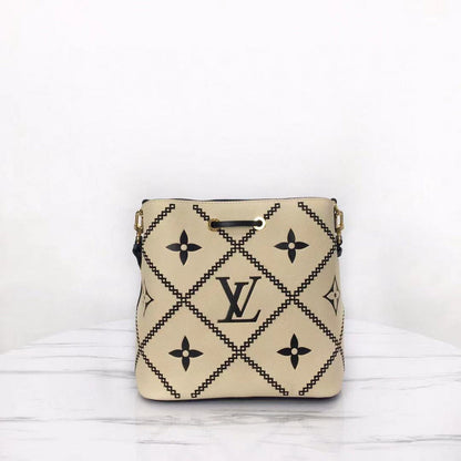 The Franco Shops - Louis Vuittons  - 12130
