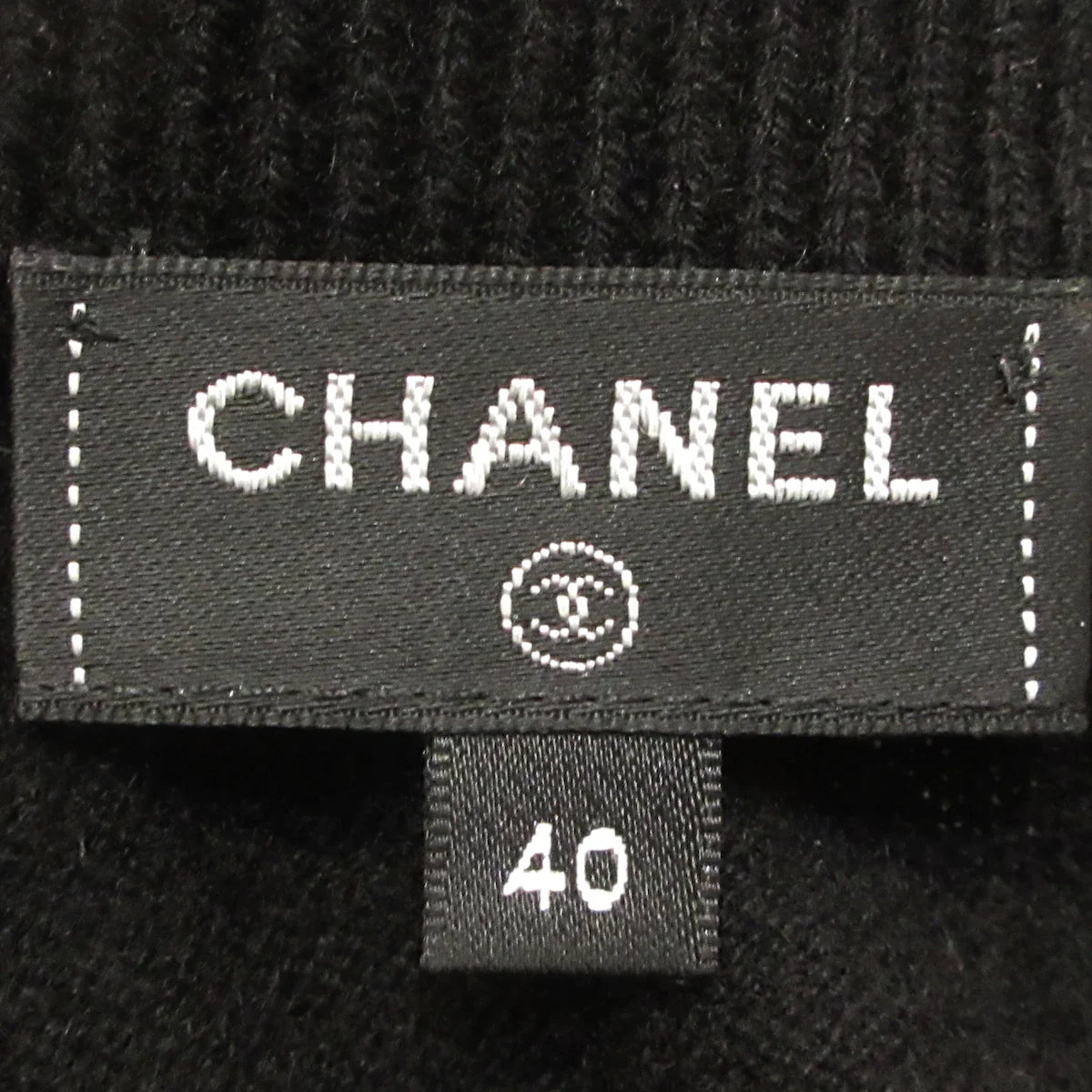 Chanel black & white Sweater, 40
