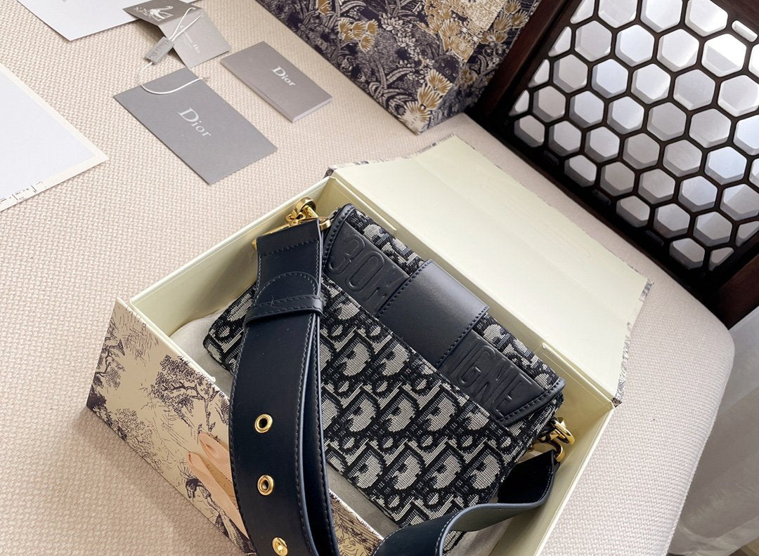 Luxury Edition Bags DIR 042