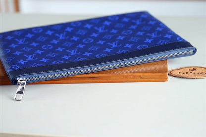 Franco Shops - Louis Vuittons  - 11122
