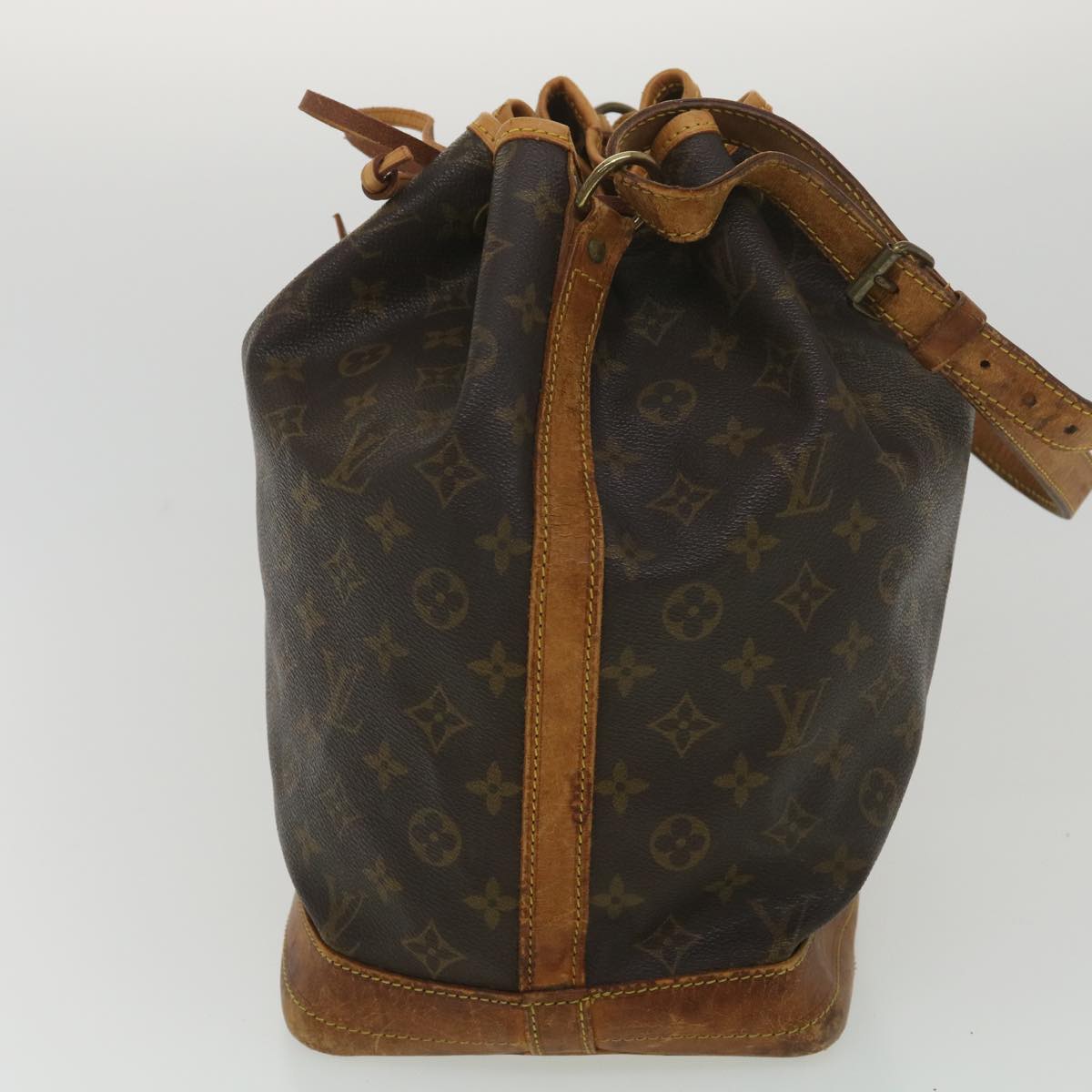 LOUIS VUITTON Monogram Noe Shoulder Bag M42224 LV 38624
