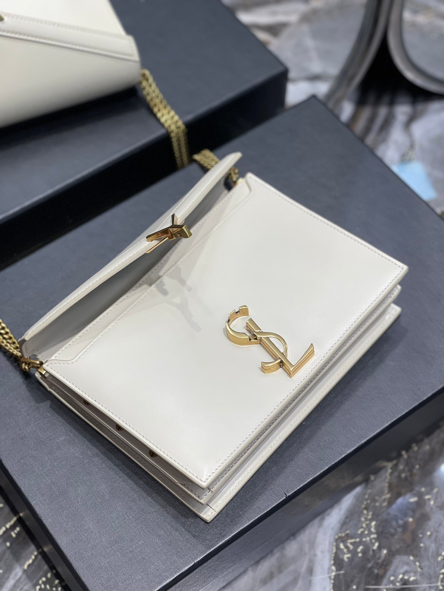 Yves Saint Laurent Cassandra Medium Chain Bag