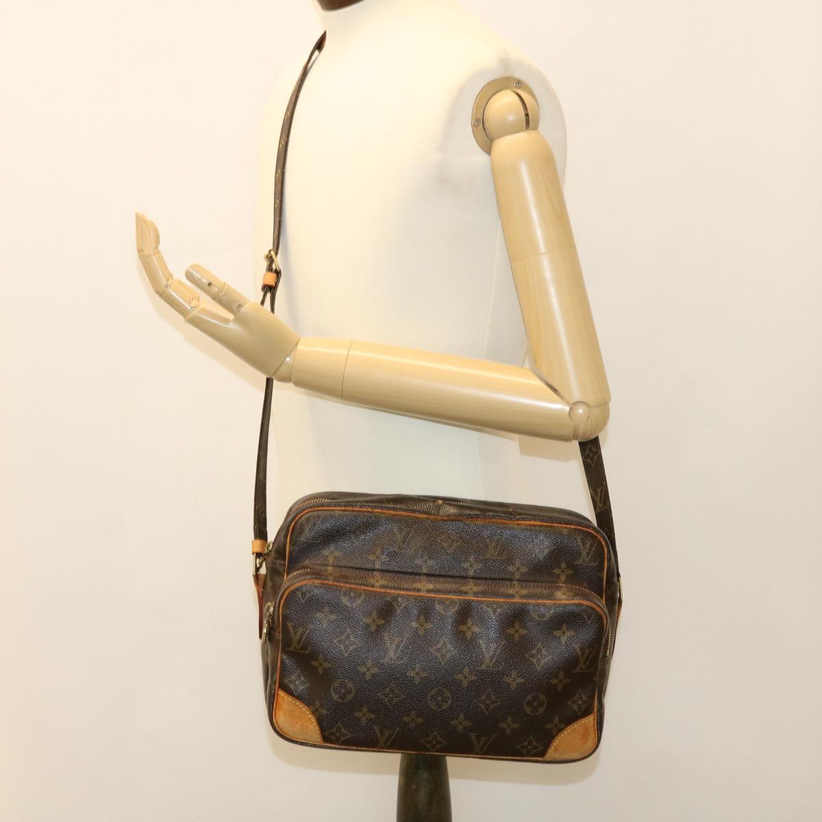 LOUIS VUITTON Monogram Nile Shoulder Bag M45244 LV 38868