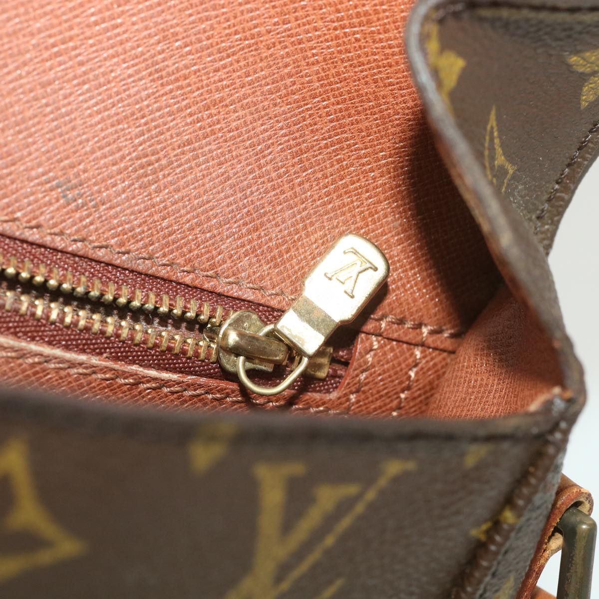 LOUIS VUITTON Monogram Saint Cloud GM Shoulder Bag M51242 LV 38963