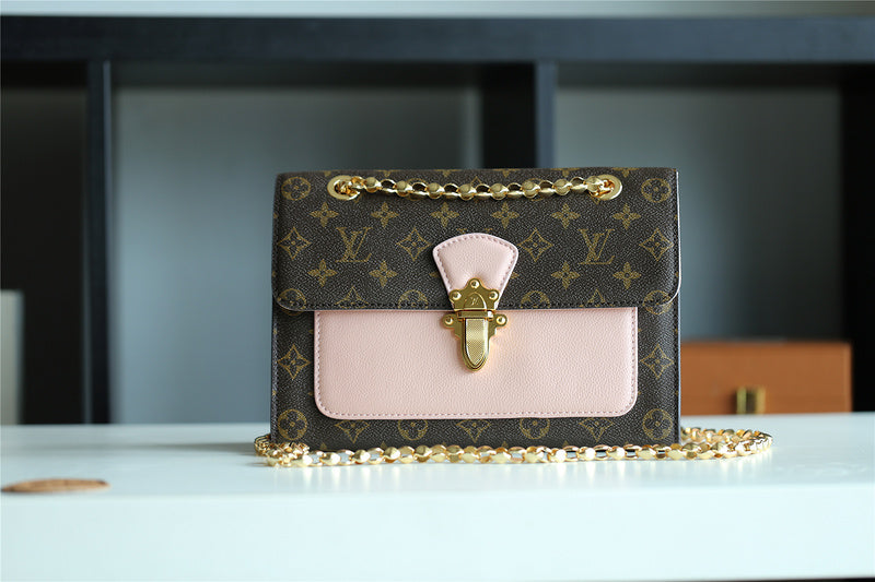 The Franco Shops - Louis Vuittons  - 7839
