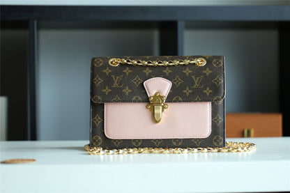 The Franco Shops - Louis Vuittons  - 7839