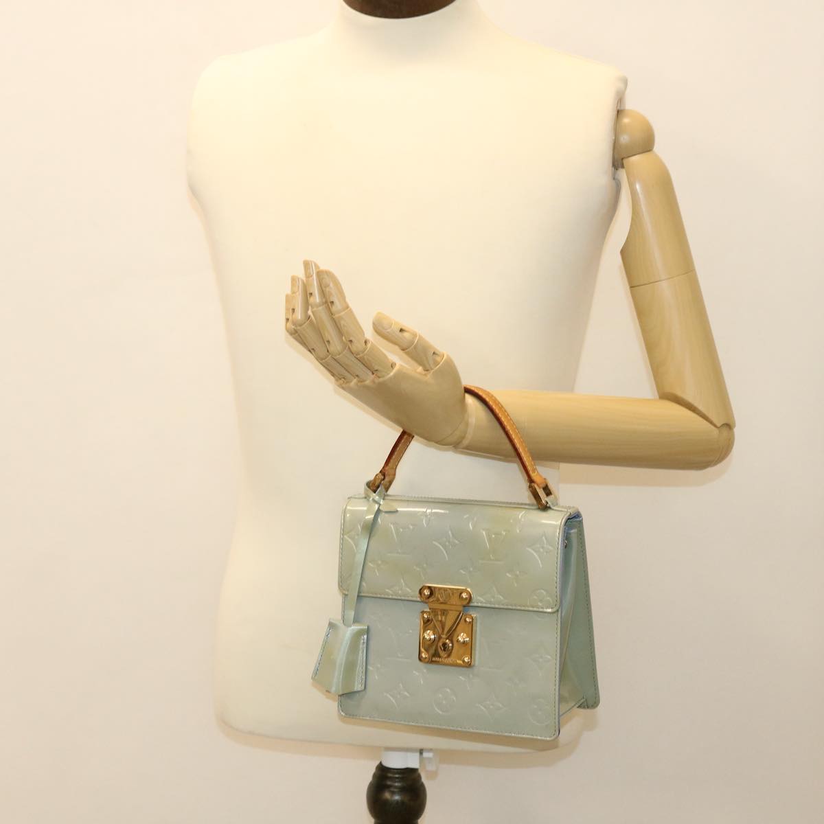 LOUIS VUITTON Monogram Vernis Spring Street Hand Bag Lavand M91216 LV 39068