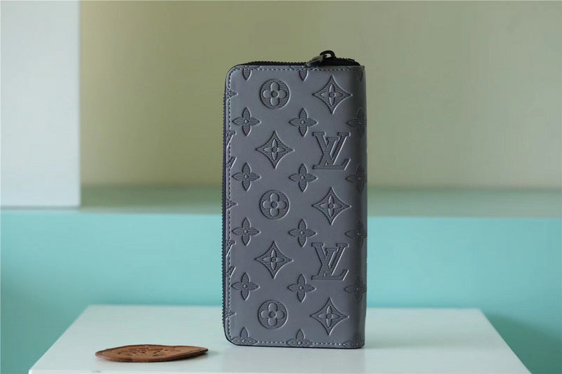 Franco Shops - Louis Vuittons  - 10722