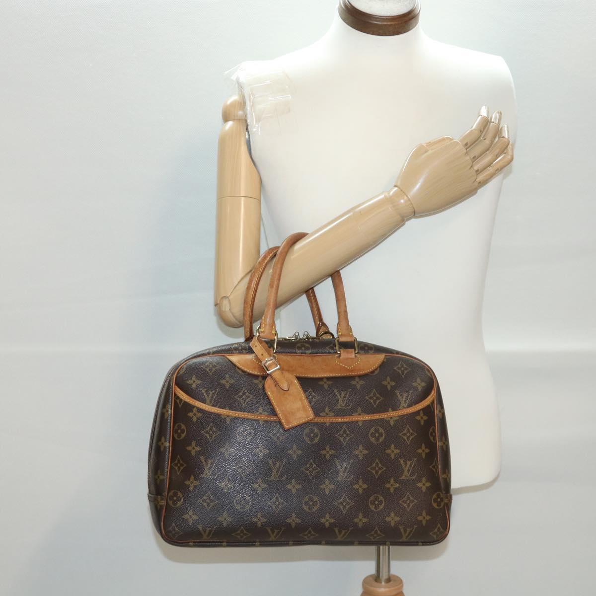 LOUIS VUITTON Monogram Deauville Hand Bag M47270 LV 39187