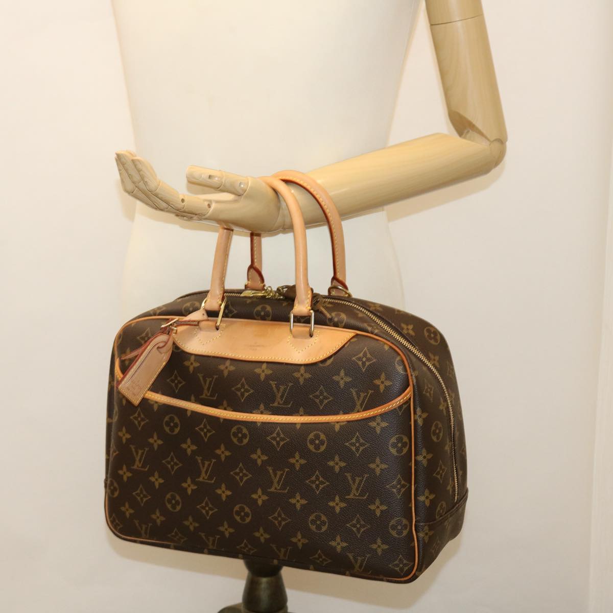 LOUIS VUITTON Monogram Deauville Hand Bag M47270 LV 39669