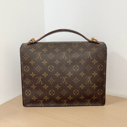 LOUIS VUITTON<br>Shoulder Bag