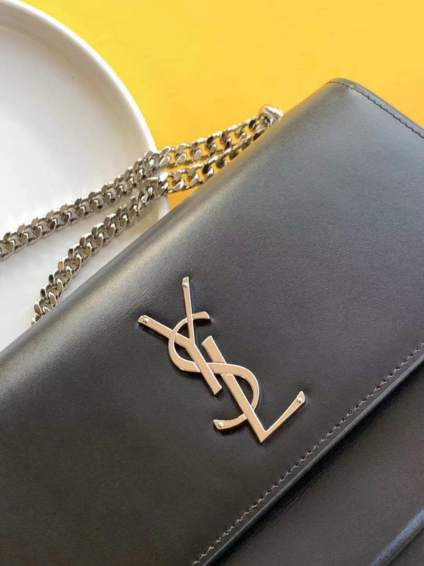 Yves Saint Laurent - Bags