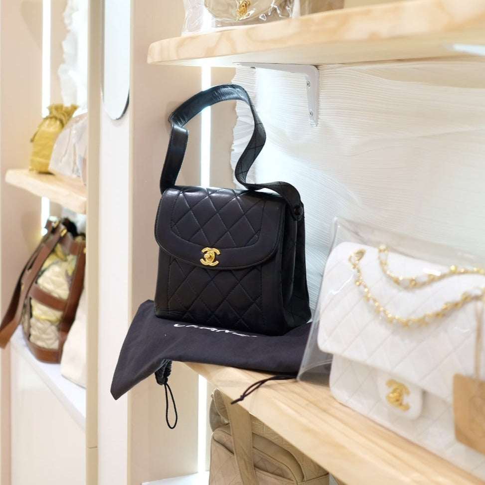 Chanel vintage kelly