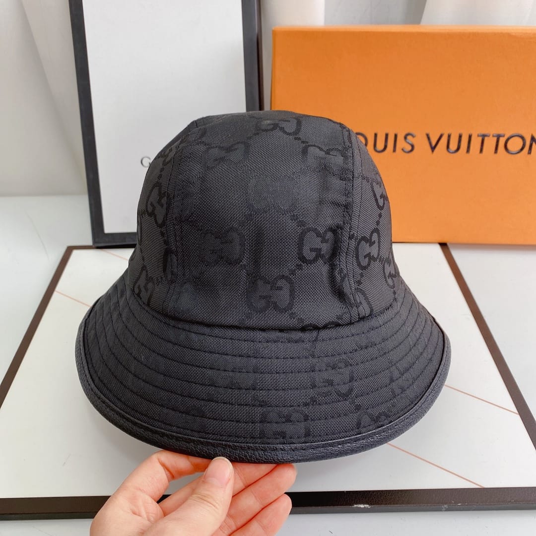 Gucci bucket hat