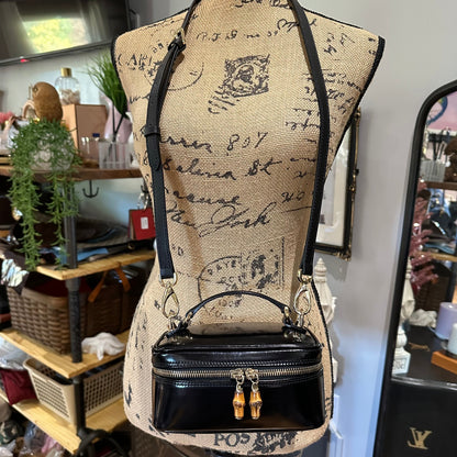 The Junco Crossbody/Clutch -Orvis bags Gucci Bamboo Cosmetic Bag in Black Leather